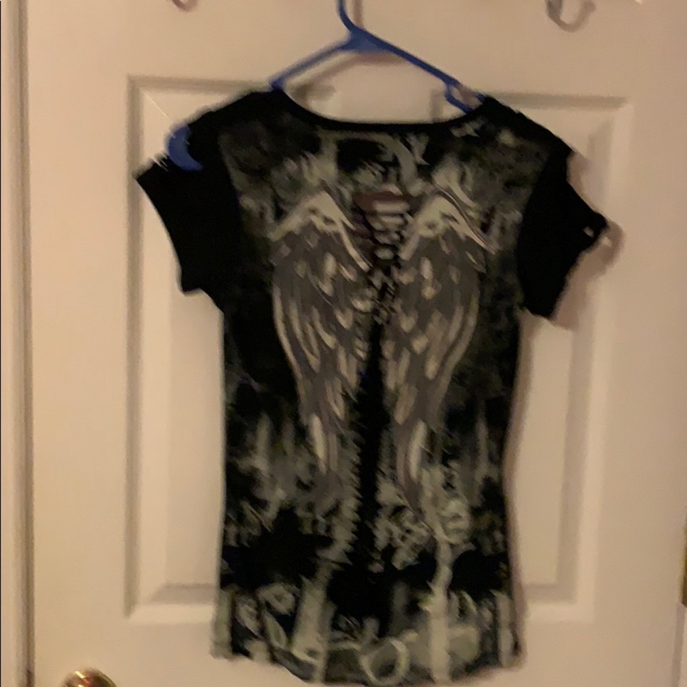 T-shirt - Picture 2 of 3